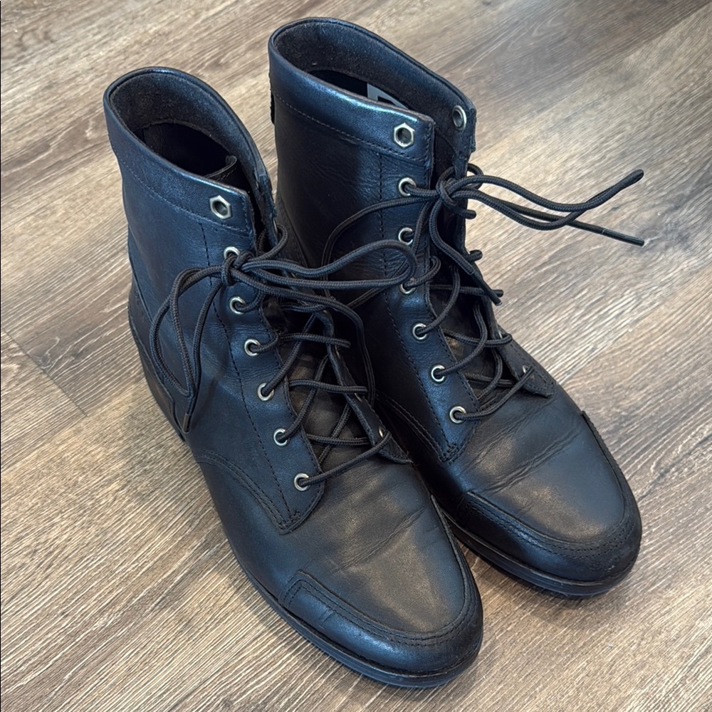 Timberland Black Leather Boots